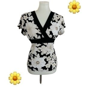 Carol Rose short sleeve floral wrap top